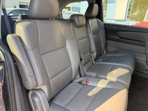 Used 2016 Honda Odyssey Touring Elite image 29