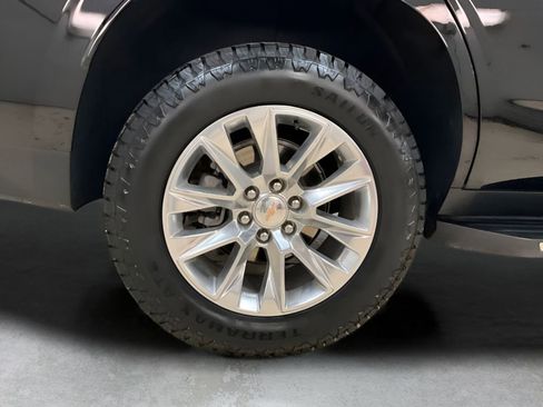 Used 2024 Chevrolet Tahoe Premier image 16