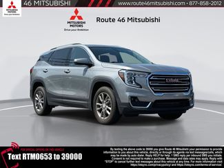 Used 2023 GMC Terrain SLT image 1