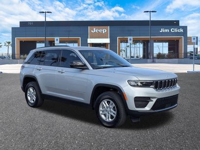 New 2025 Jeep Grand Cherokee Laredo