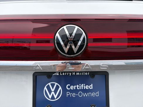 Certified 2024 Volkswagen Atlas Cross Sport SE AWD/4WD image 24