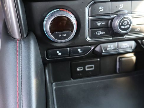 Used 2021 Chevrolet Suburban RST image 42