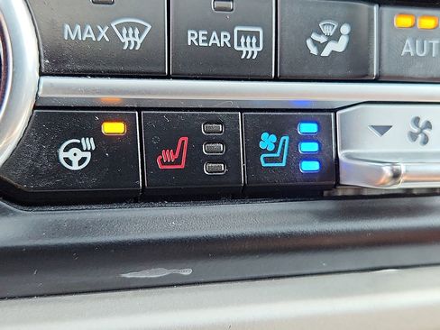 Certified 2023 Ford Expedition Max Limited image 25