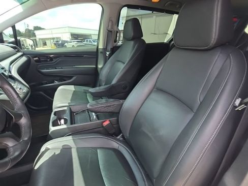 Used 2023 Honda Odyssey Touring image 8