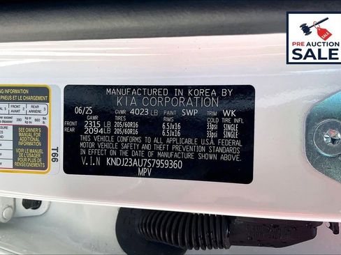 Used 2025 Kia Soul LX FWD image 34