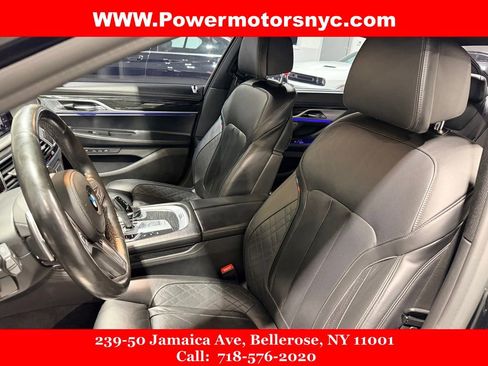 Used 2020 BMW 750i xDrive w/ Executive Package image 22