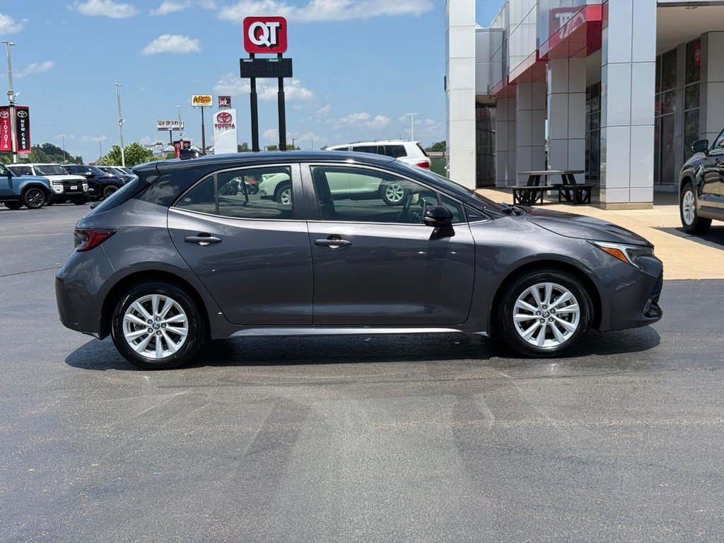 Certified 2024 Toyota Corolla SE FWD image 2