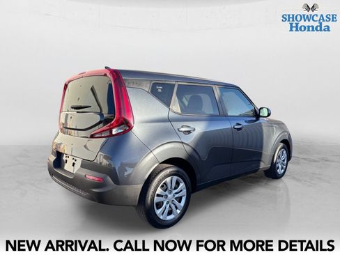 Used 2022 Kia Soul LX FWD image 5
