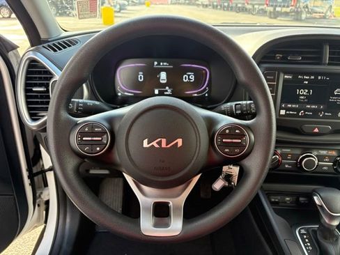 Used 2024 Kia Soul LX w/ Option Group 015 image 14