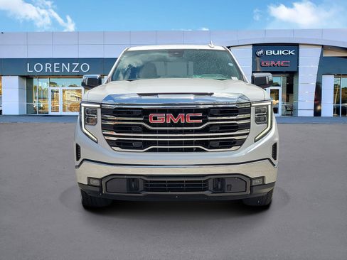 Used 2023 GMC Sierra 1500 SLT w/ SLT Premium Package AWD/4WD image 2