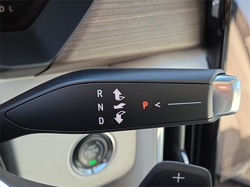 New 2026 GMC Acadia Denali w/ Super Cruise Package image 19