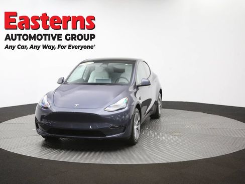 Used 2023 Tesla Model Y Long Range AWD/4WD image 47