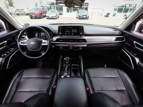 Used 2021 Kia Telluride LX AWD/4WD image 35