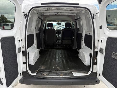 Used 2015 Chevrolet City Express LS image 12