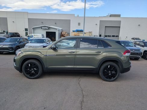 New 2026 Volkswagen Atlas Cross Sport SE AWD/4WD image 9