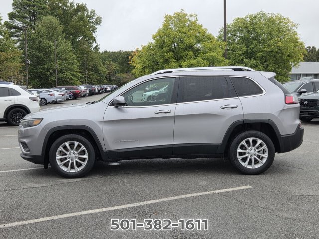 Used 2019 Jeep Cherokee Latitude w/ Popular Appearance Group FWD image 2