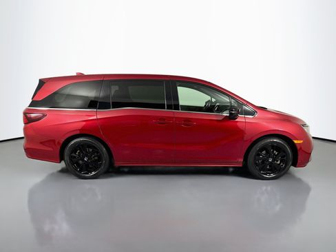 Certified 2024 Honda Odyssey Sport image 4