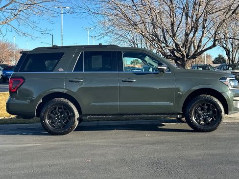 Certified 2022 Ford Expedition Timberline image 8