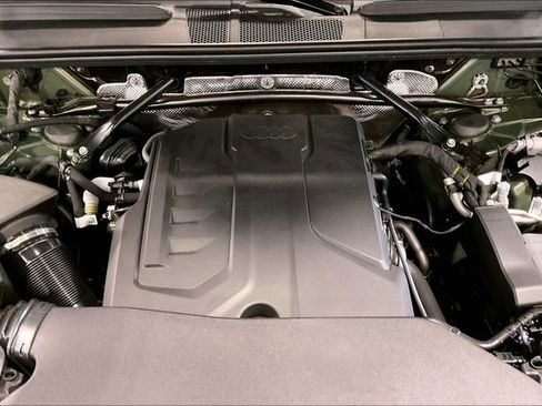 Certified 2025 Audi Q5 Premium Plus w/ Premium Plus image 32