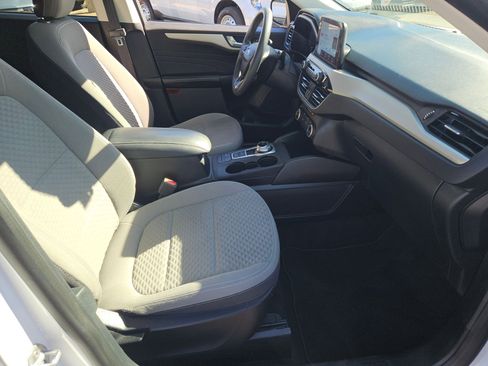 Used 2021 Ford Escape SE image 26