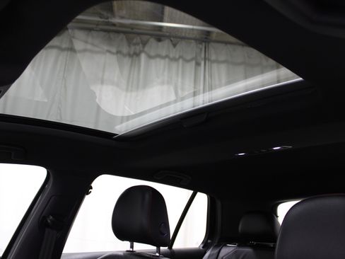 Used 2016 Volkswagen GTI SE w/ Lighting Package (SEL) image 24