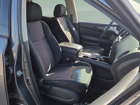 Used 2018 Nissan Pathfinder S FWD image 19