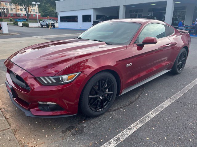 Used 2016 Ford Mustang GT RWD image 1