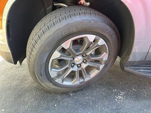 Used 2026 Chevrolet Tahoe LT w/ Comfort Package image 6