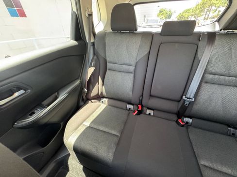 Used 2025 Nissan Rogue SV FWD image 41