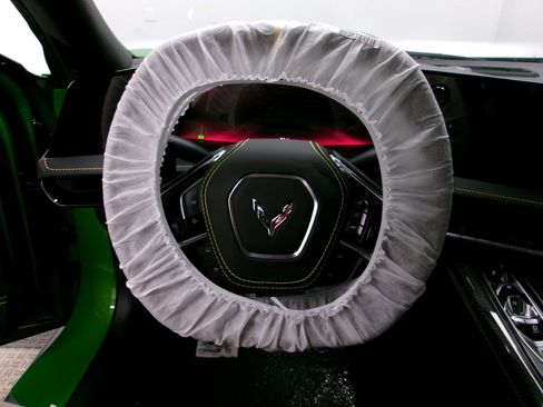 New 2026 Chevrolet Corvette ZR1 w/ ZR1 Carbon Fiber Aero Package image 5