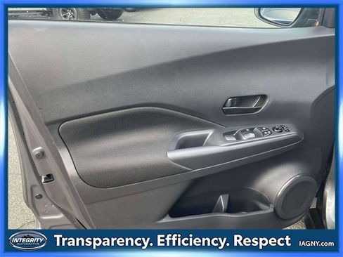 Certified 2025 Nissan Kicks Play S image 16