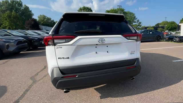 Used 2025 Toyota RAV4 XLE AWD/4WD image 3
