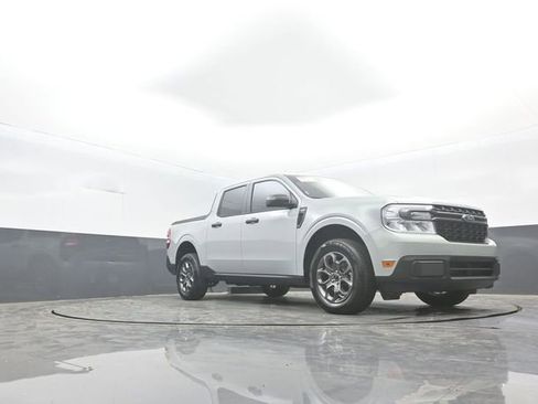 Used 2024 Ford Maverick XLT image 26