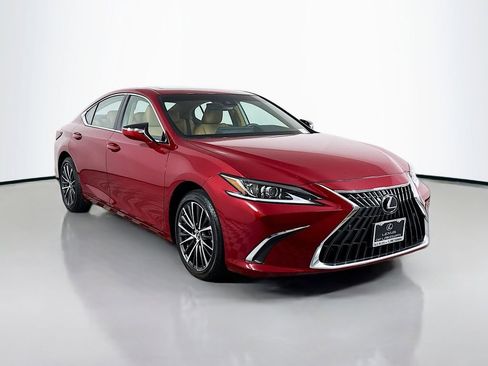 Certified 2025 Lexus ES 350 w/ Premium Package image 3