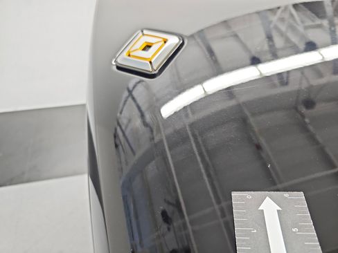 Used 2025 Rivian R1T Adventure image 33