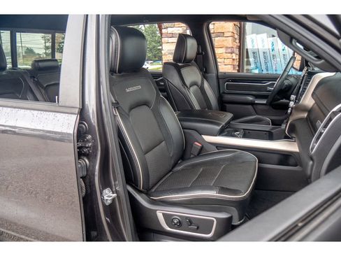 Used 2019 RAM 1500 Laramie image 14