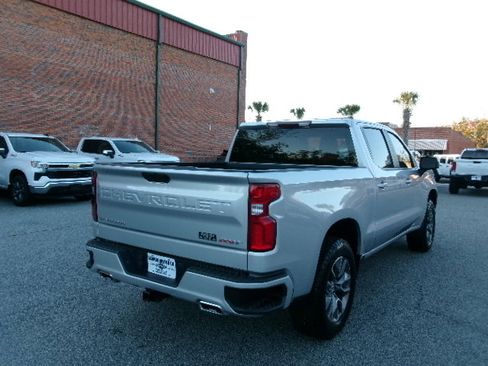 Used 2022 Chevrolet Silverado 1500 RST image 3
