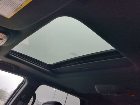 Used 2024 Dodge Durango GT image 16