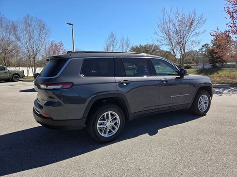 New 2026 Jeep Grand Cherokee L Laredo 4D Sport Utility image 15