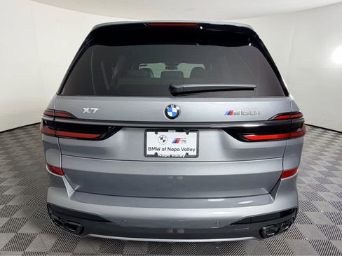 New 2026 BMW X7 M60i image 5