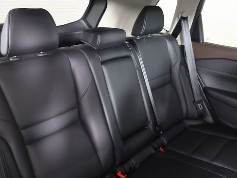 Used 2023 Nissan Rogue SV w/ SV Premium Package image 34