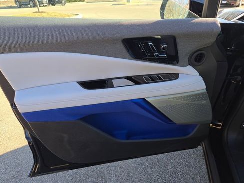 New 2026 Cadillac Optiq Luxury 1 image 19