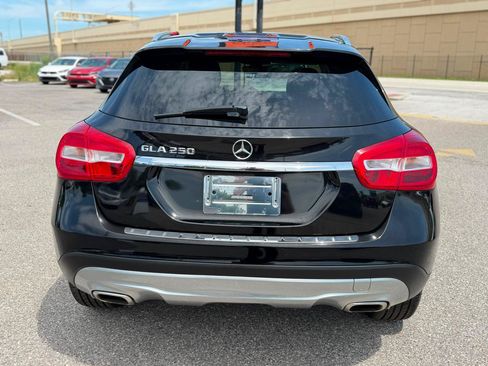 Used 2015 Mercedes-Benz GLA 250 w/ Premium Package image 10