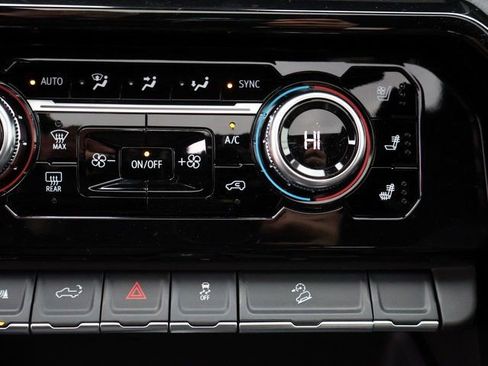 New 2026 GMC Sierra 2500 AT4 w/ AT4 Premium Plus Package image 33