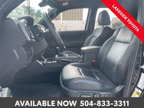 Used 2023 Toyota Tacoma TRD Off-Road image 28