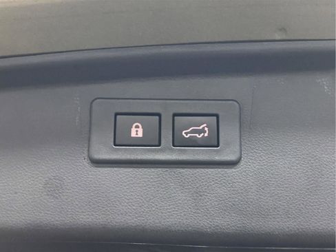 Used 2023 Subaru Outback Touring XT image 12