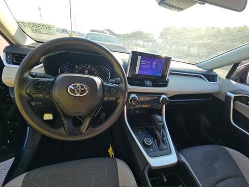 Used 2023 Toyota RAV4 XLE image 31