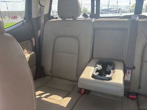 Used 2020 GMC Canyon SLT w/ Driver Alert Package AWD/4WD image 29