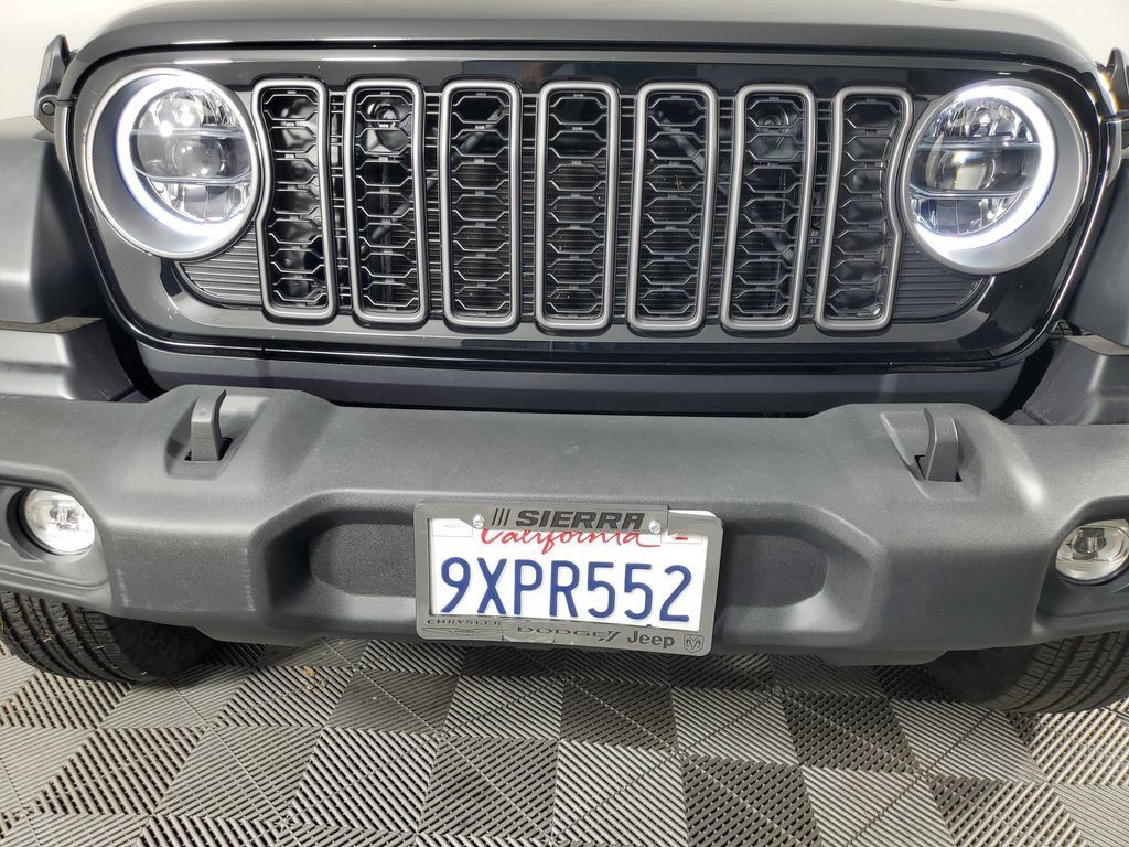 Used 2026 Jeep Wrangler Unlimited Sport AWD/4WD image 10