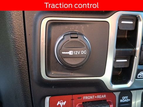 Used 2025 Jeep Wrangler Unlimited Rubicon w/ Safety Group AWD/4WD image 23
